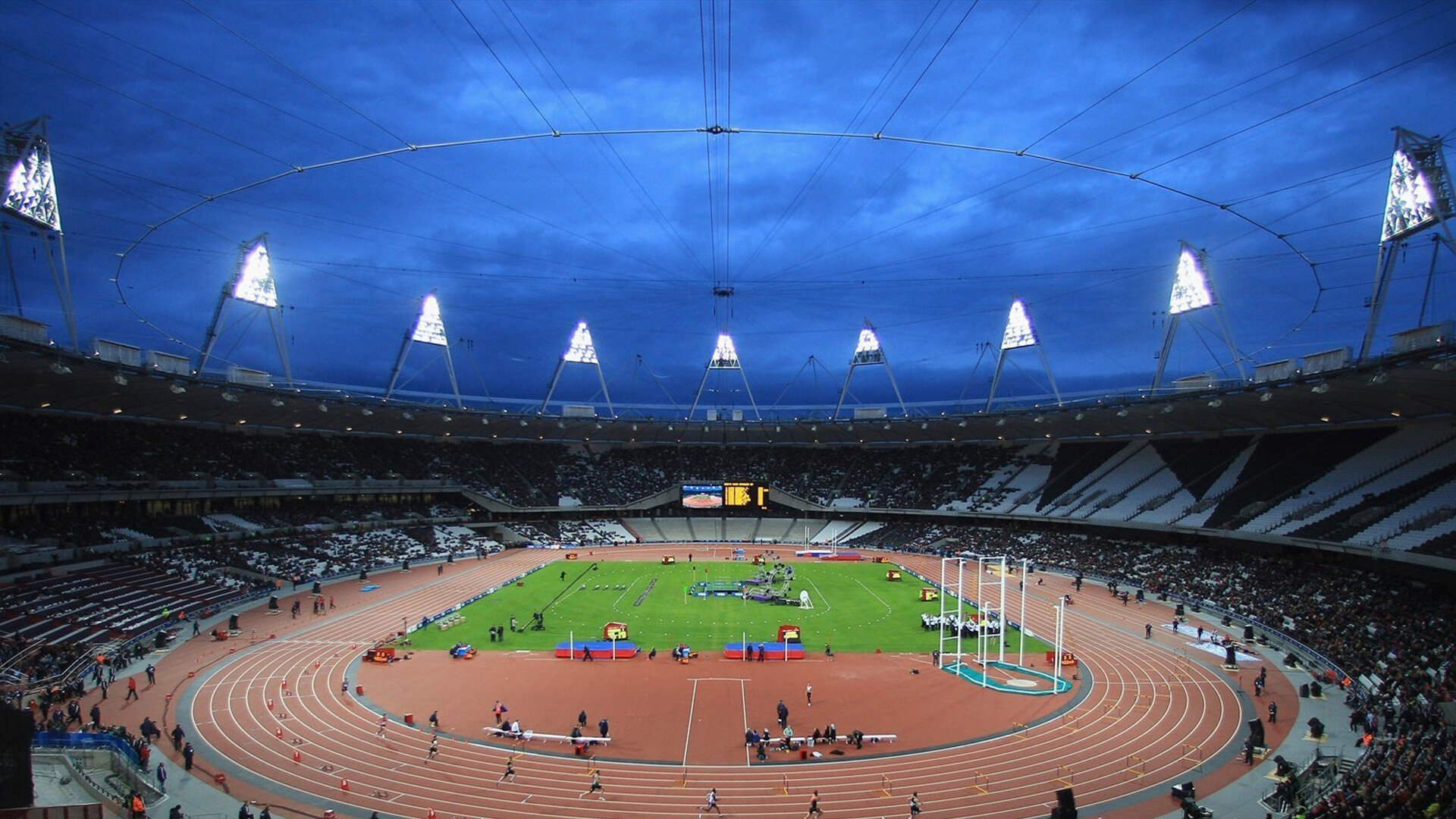 世界拳赛爆点：猛将KO对手三连胜